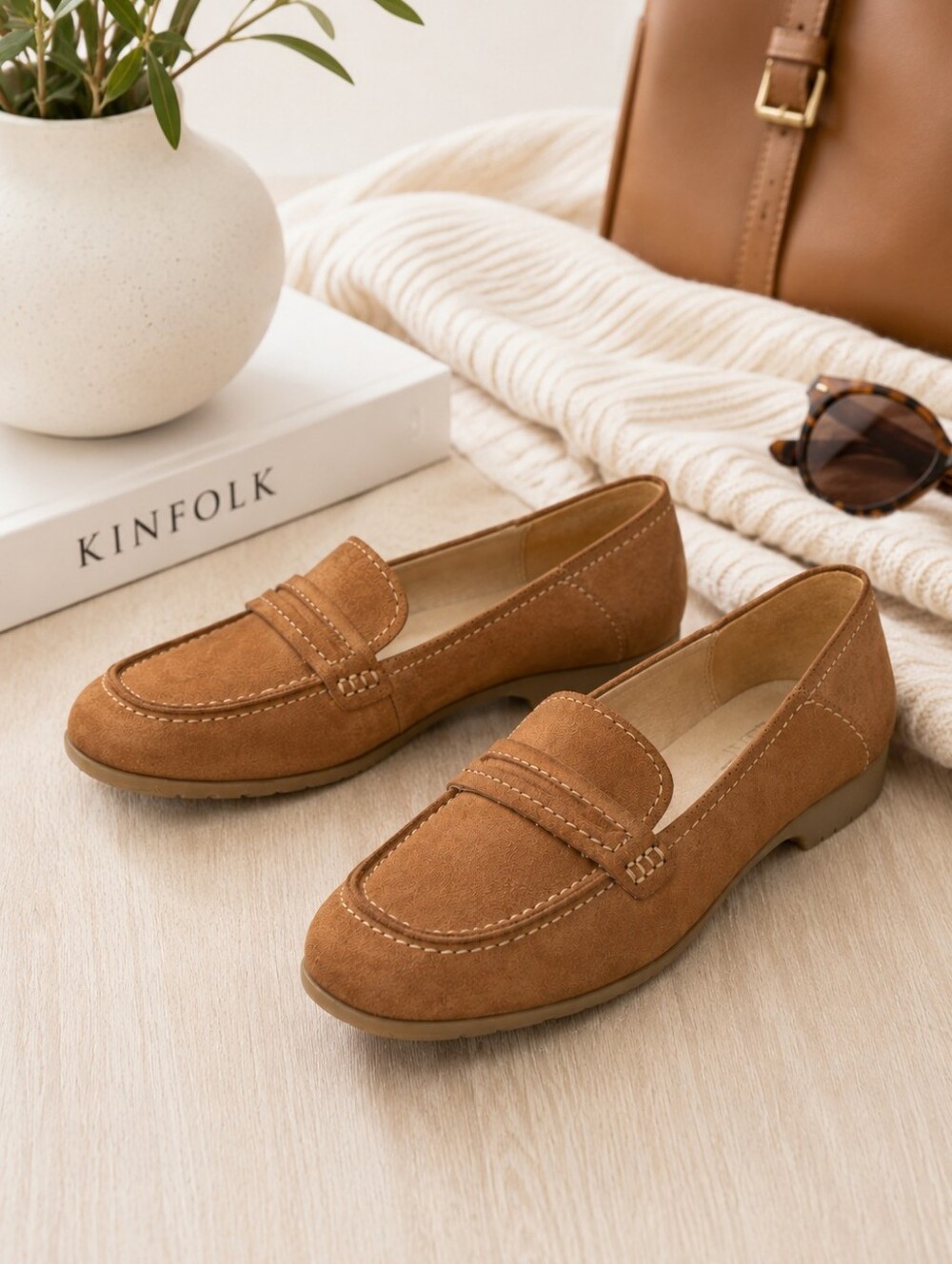 Naturalizer Tan Faux Suede Comfort Loafers Women’s Size 8